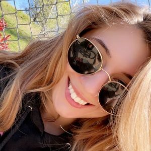 Meet you’re Posher, Marissa 🥰